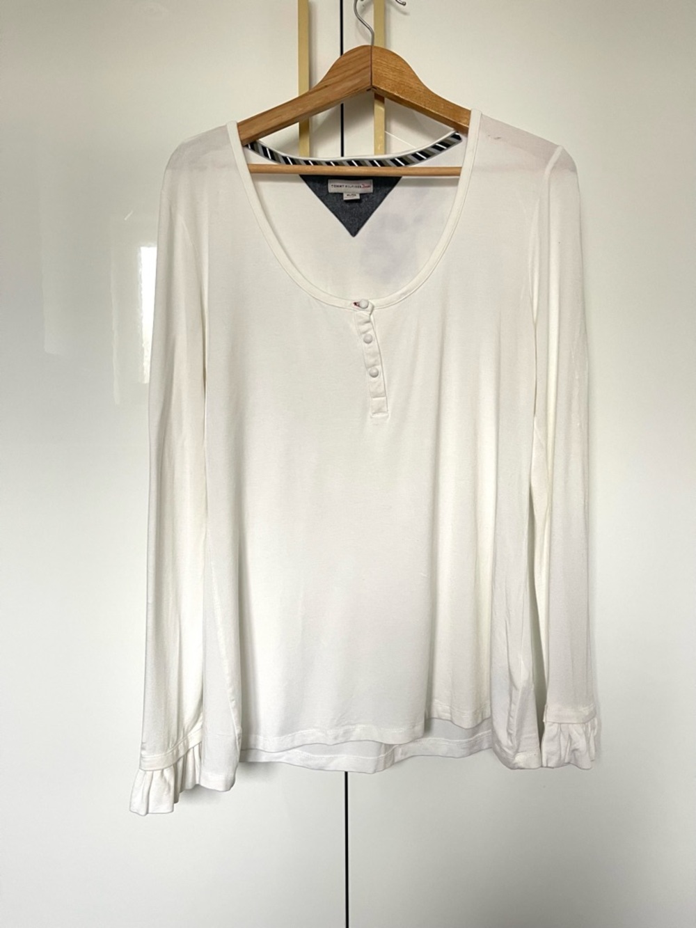 Tommy Hilfiger  White Scoop Neck Long-Sleeve Henley Top XL